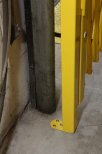 floor-mount-post-shipping-door-gate