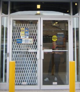 double-door-one-gate-open-e1382373368543