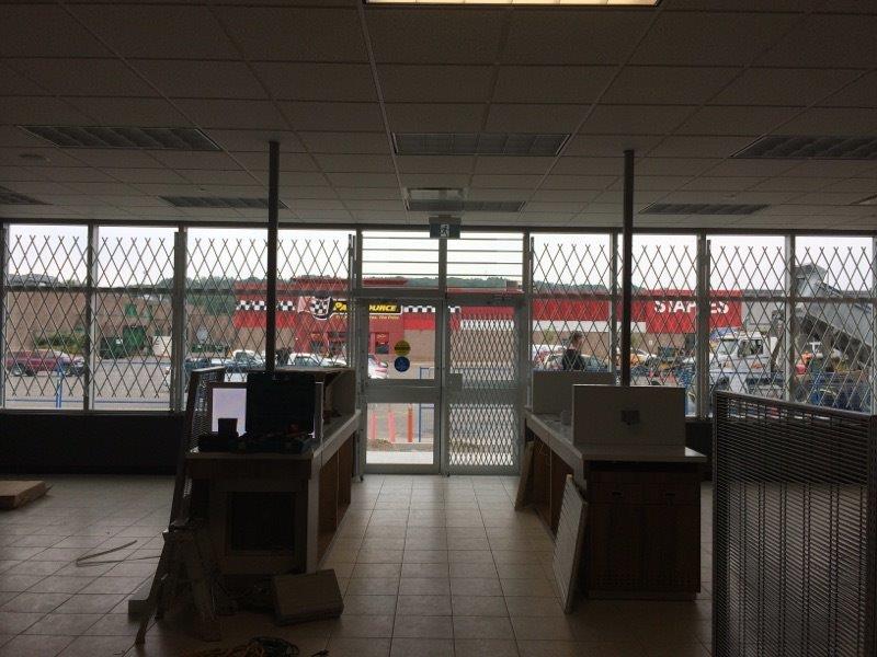 electronic store window protection